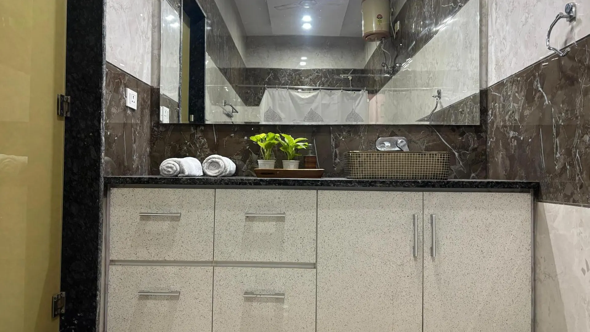 Farm stay Gobravo 11 - 6Bhk Farm With Pool And Garden - Gurgaon Villa